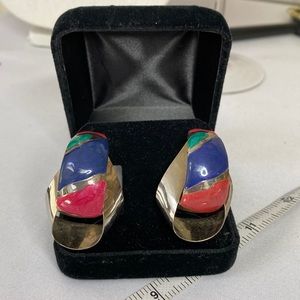 Vintage 70’s funky earrings with swirling